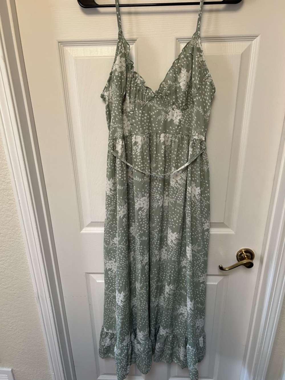 Simplee Apparel Sage Green and White Floral Midi Dress